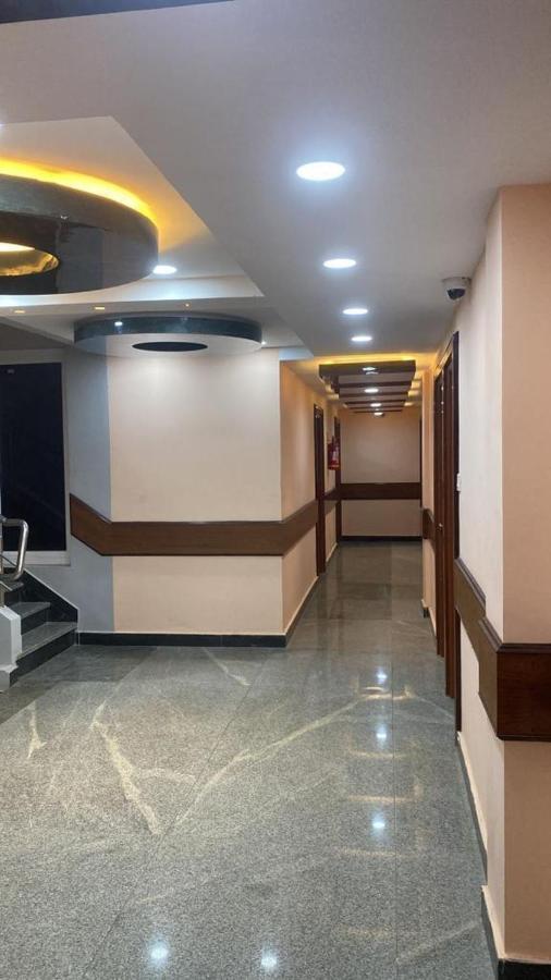 Hotel Madigai Thanjavur Bagian luar foto