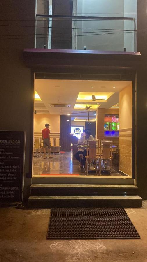 Hotel Madigai Thanjavur Bagian luar foto